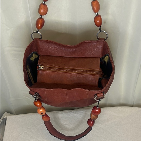 Chic Brown Leather Shoulder Bag with Beaded Handles‎ - Picture 8 of 14